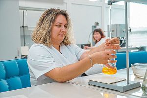 Обновлена заводская лаборатория химического анализа 